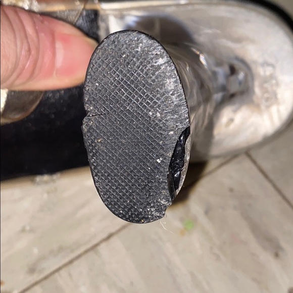 Size 9 fix-em-up heels - Picture 4 of 5